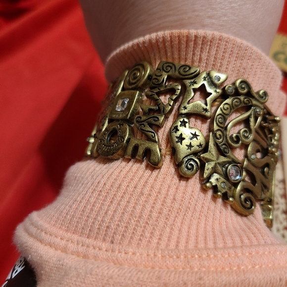 Vintage Stretch Bracelet - Picture 14 of 17